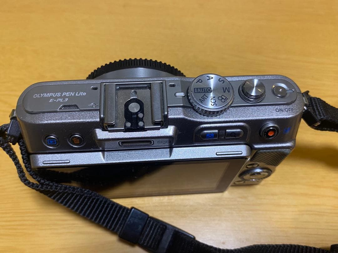 OLYMPUS E-PL3 ミラーレス一眼 本体とレンズ2本