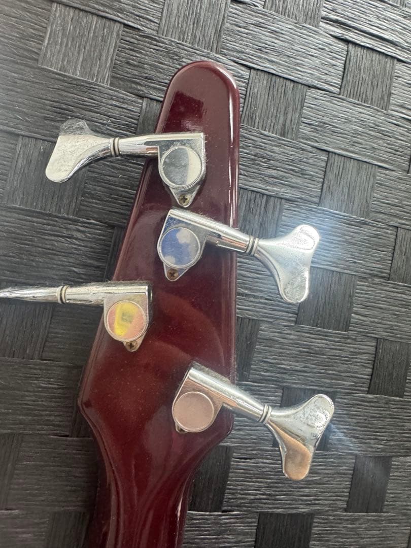 TUNE BASSMANIAC エレキベース