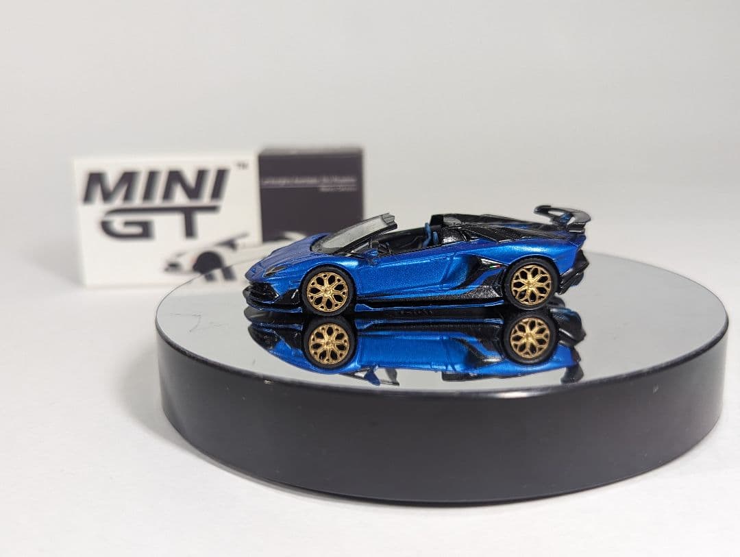 ミニカー minigt Lamborghini Aventador SVJ