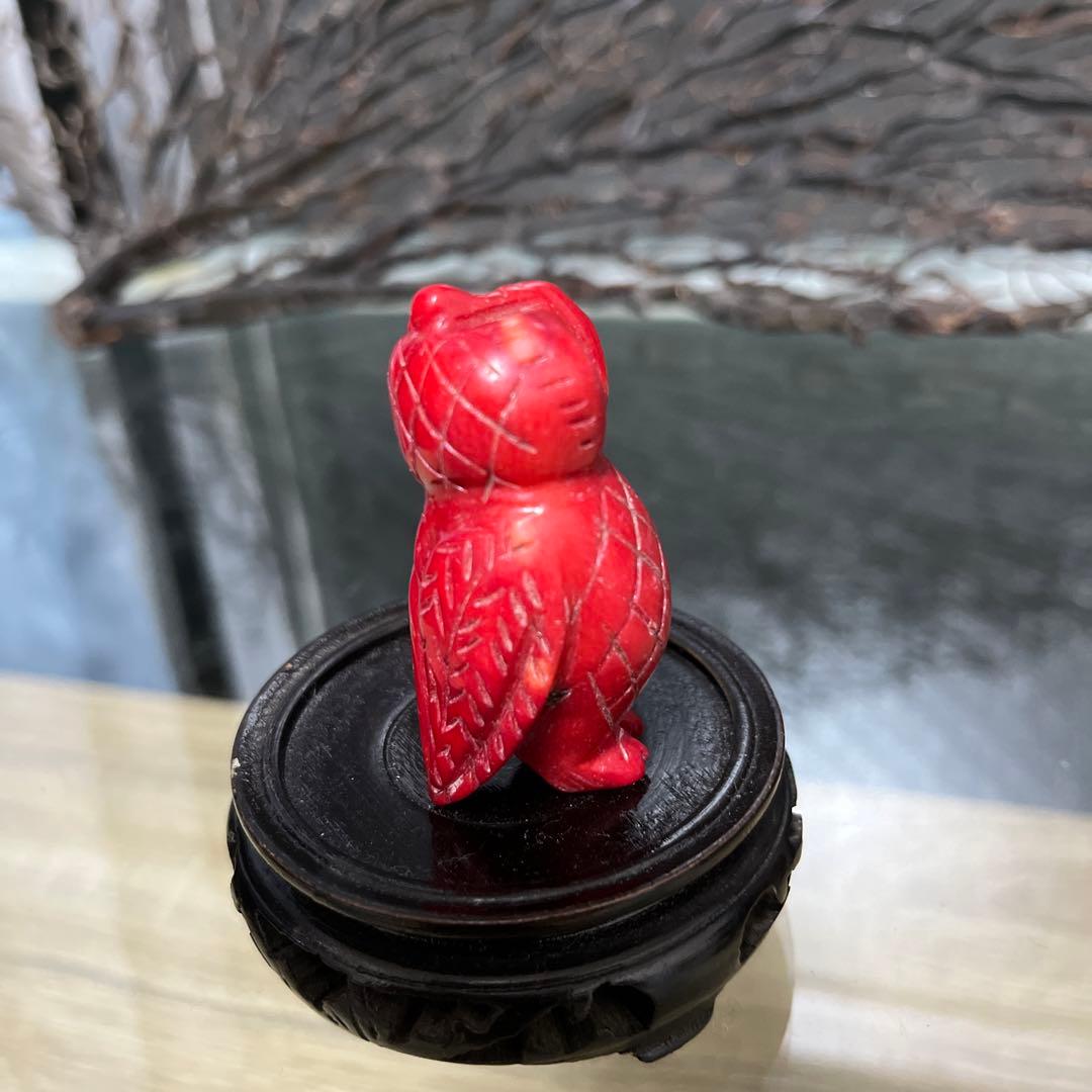 骨董　工芸細工　血赤珊瑚　山珊瑚　梟　フクロウ　モチーフ　根付　御守り