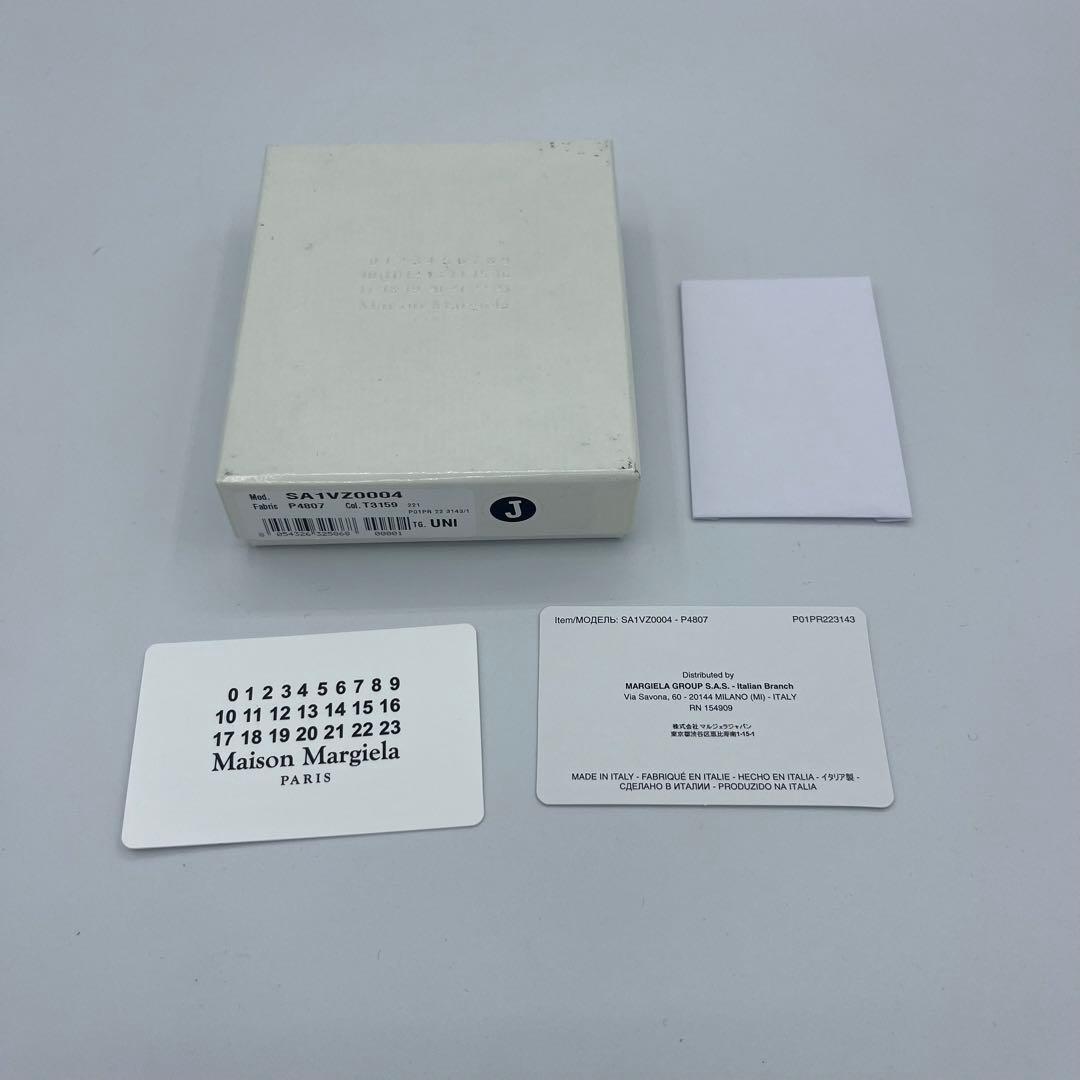 マルジェラ　AirPodsケース