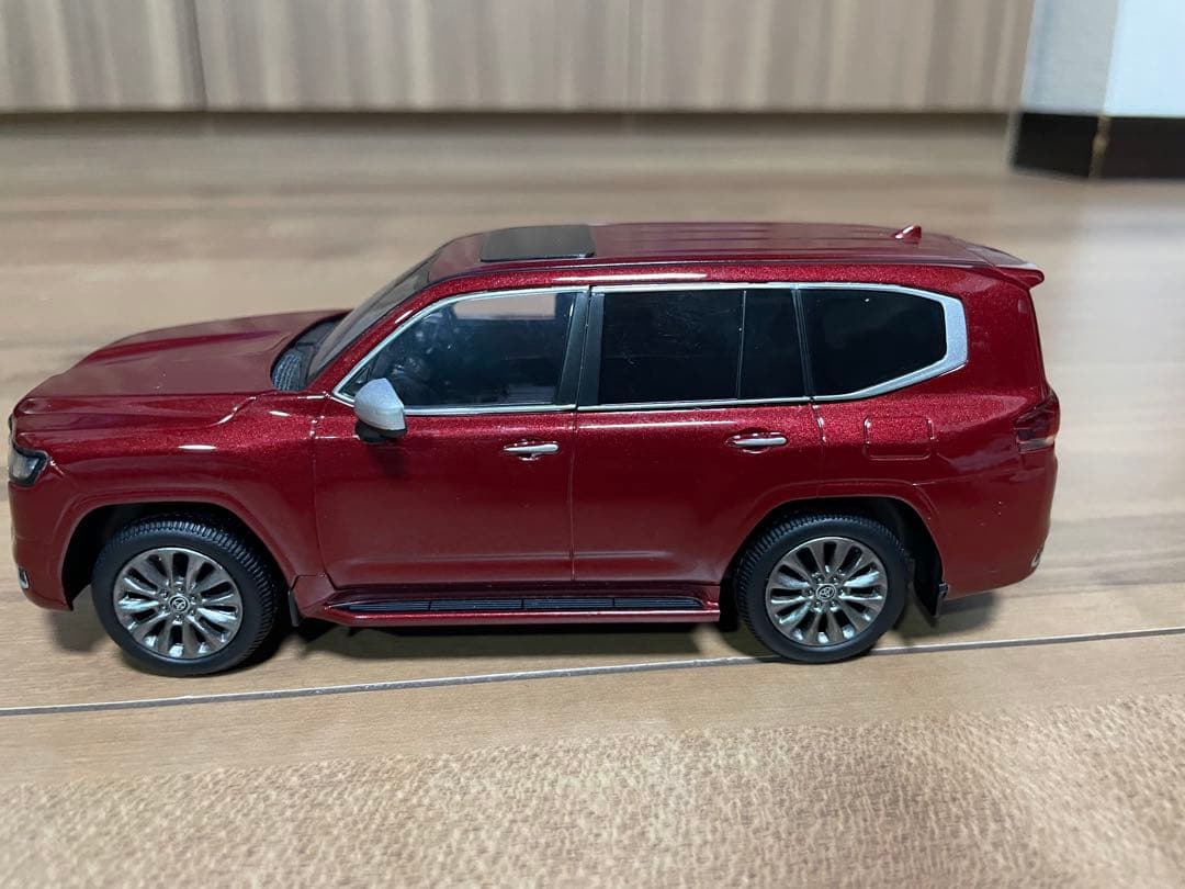 ランドクルーザー色見本1/30ミニカー