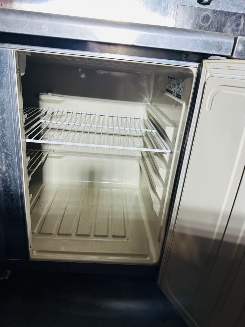 【リユース品】稼働品　業務用　ホシザキ　3ドア冷蔵庫　RT-150PNE1