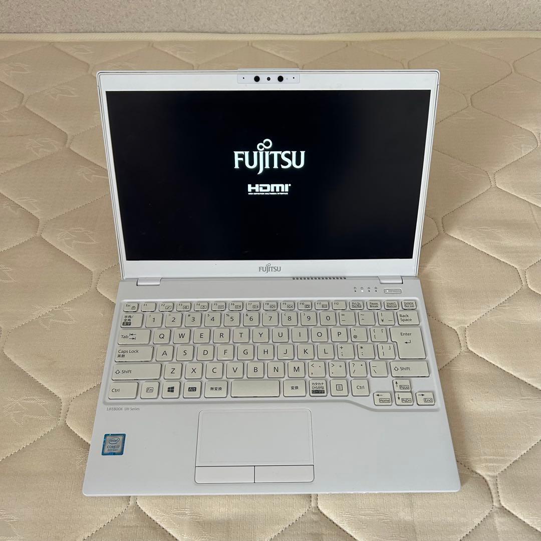 【即購入可能】富士通 LIFEBOOK UH92/D2