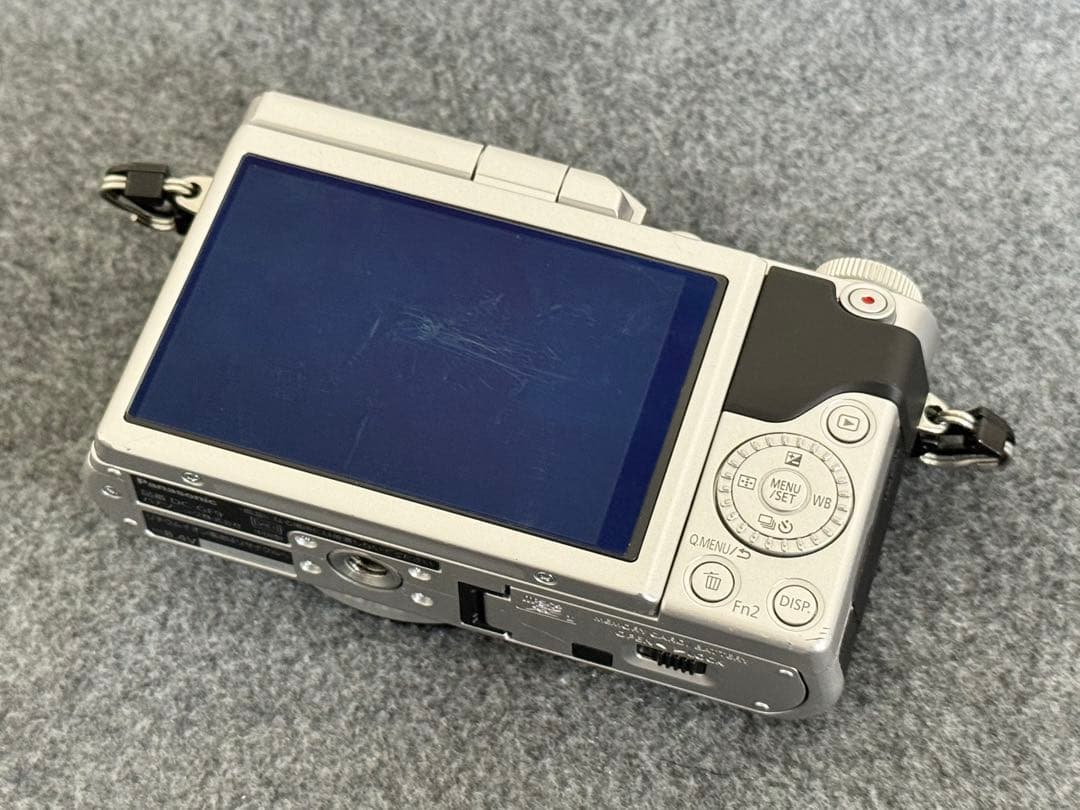 Panasonic LUMIX GF9 (GX850) ボディ