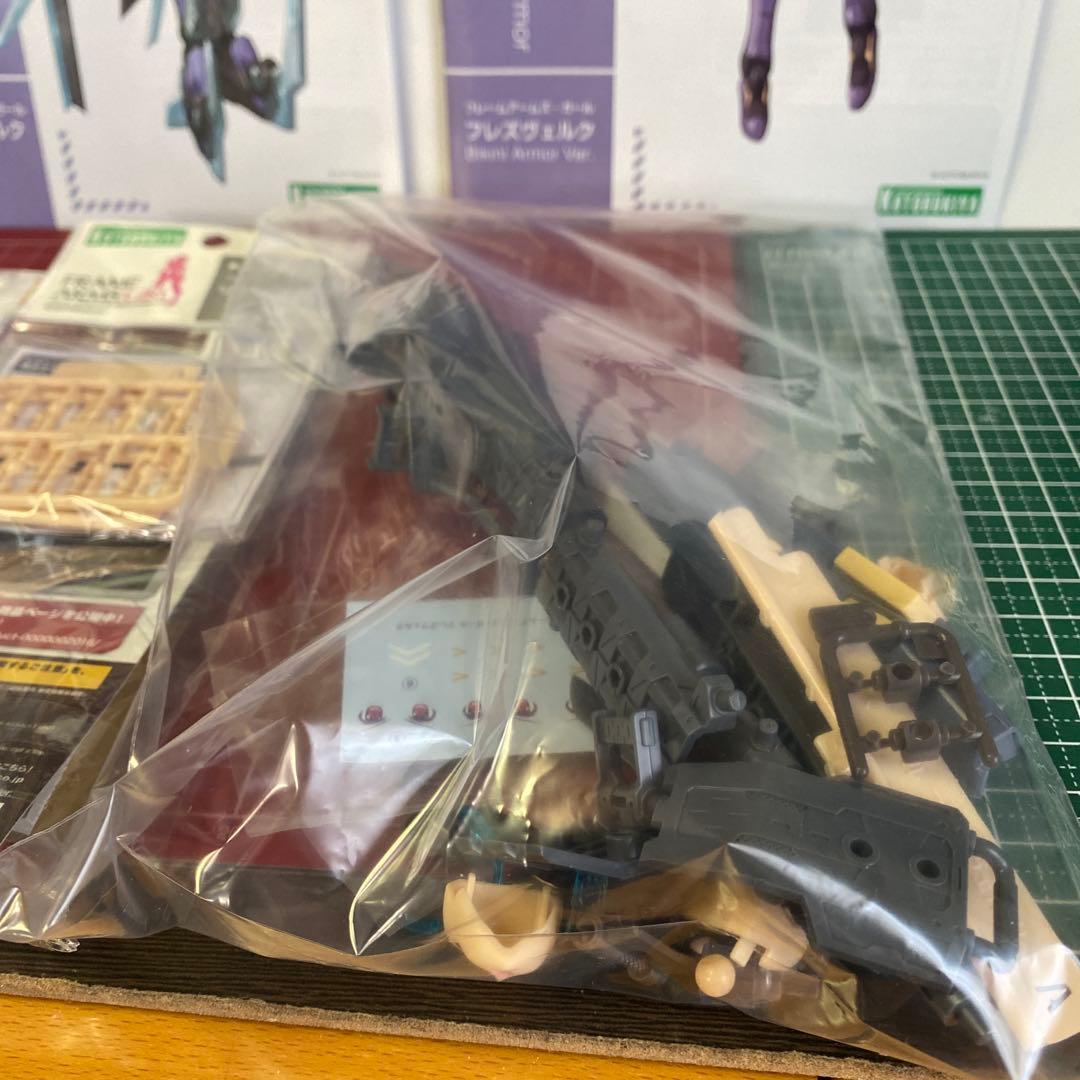 フレームアームズ・ガール　フレズヴェルク　ジャンクのゴミ　パーツ色々