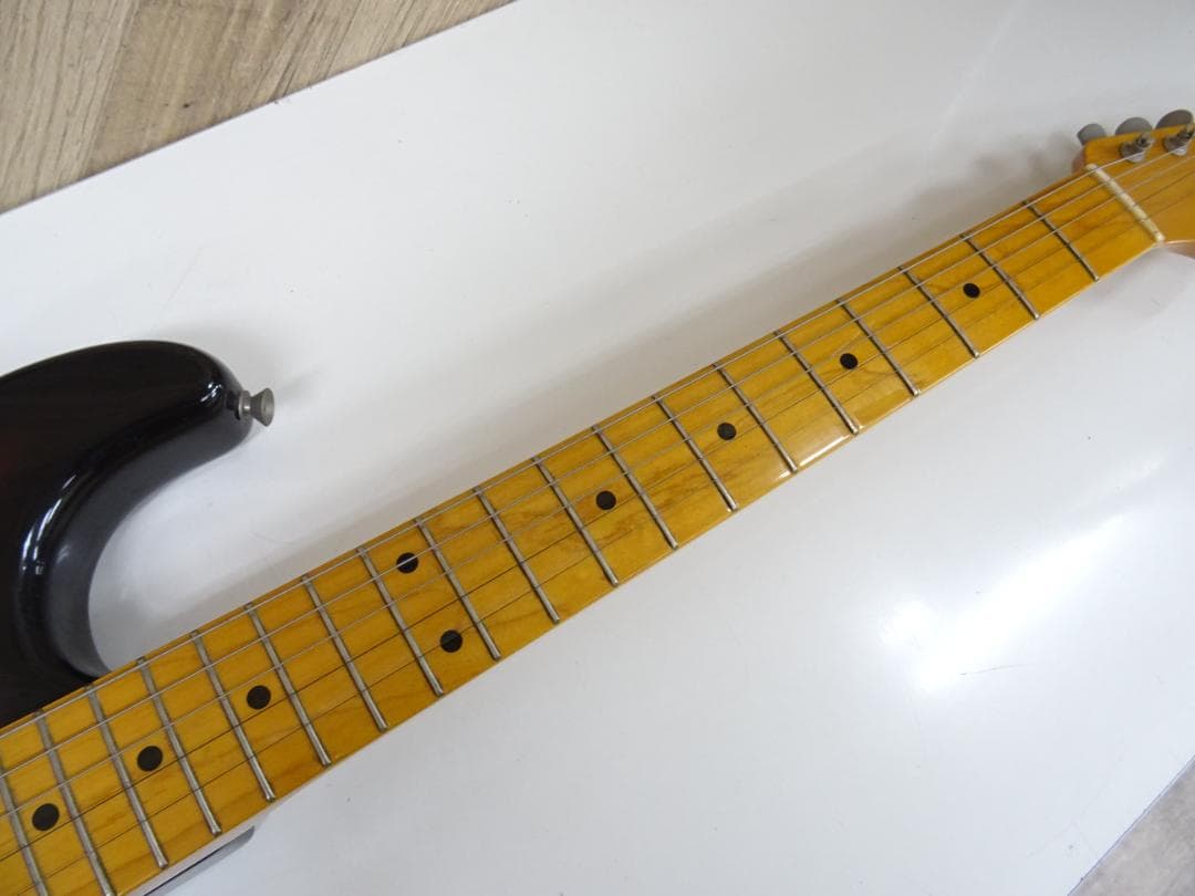 マ*)様 広036 フェンダー エレキギター Rシリアル