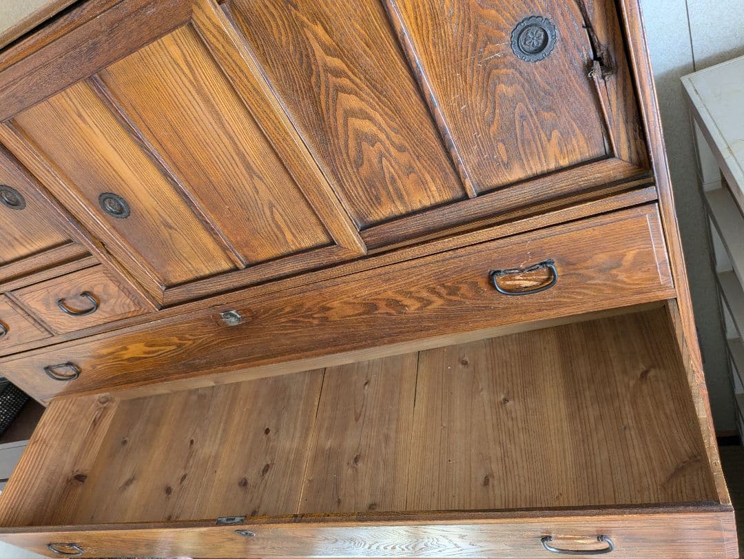 骨董品　木製和風箪笥　アンティーク　タンス