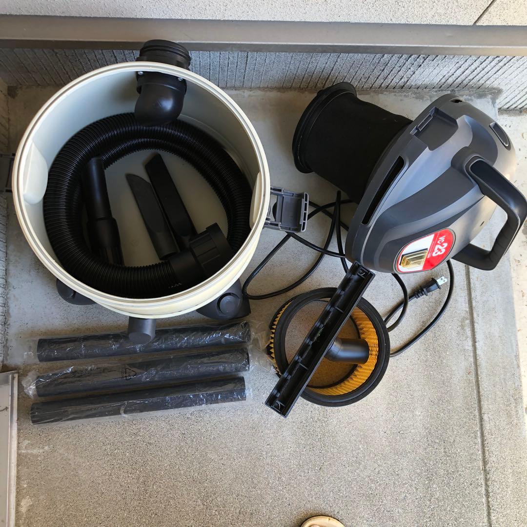 IYU　乾湿両用【水も吸い取り出来ます】 リョービ集じん機