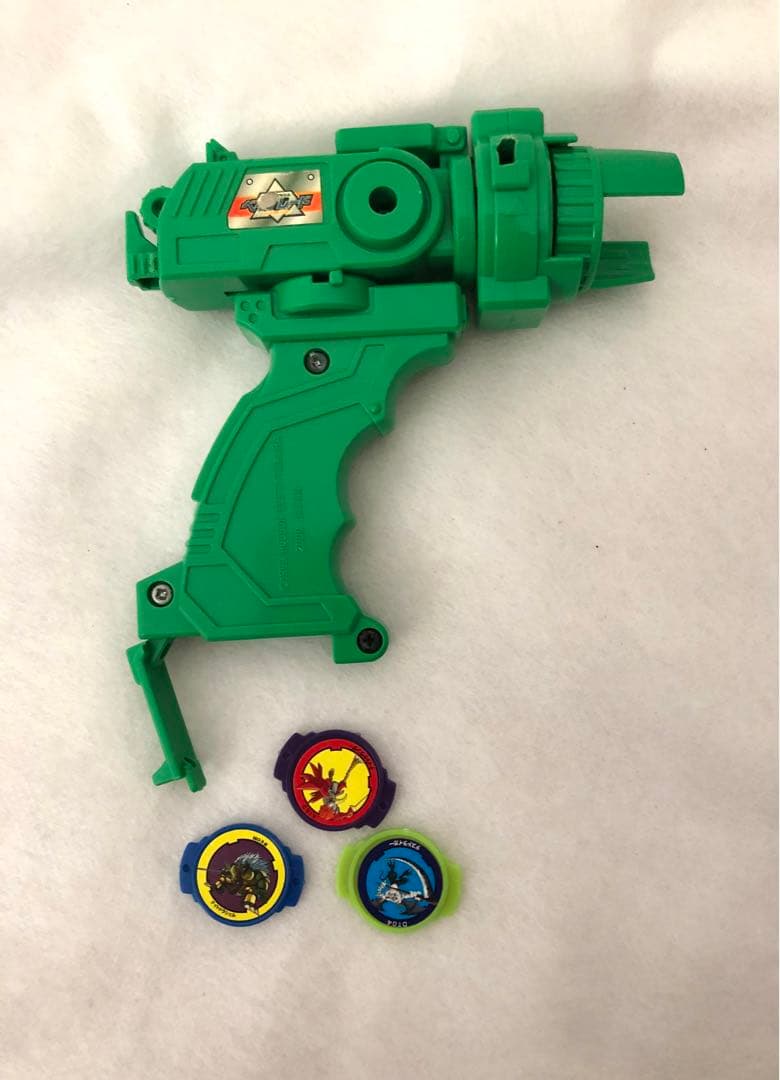 爆転変形　爆転龍ハヤテ　ベイブレードバースト 発射器と2つのベイブレード