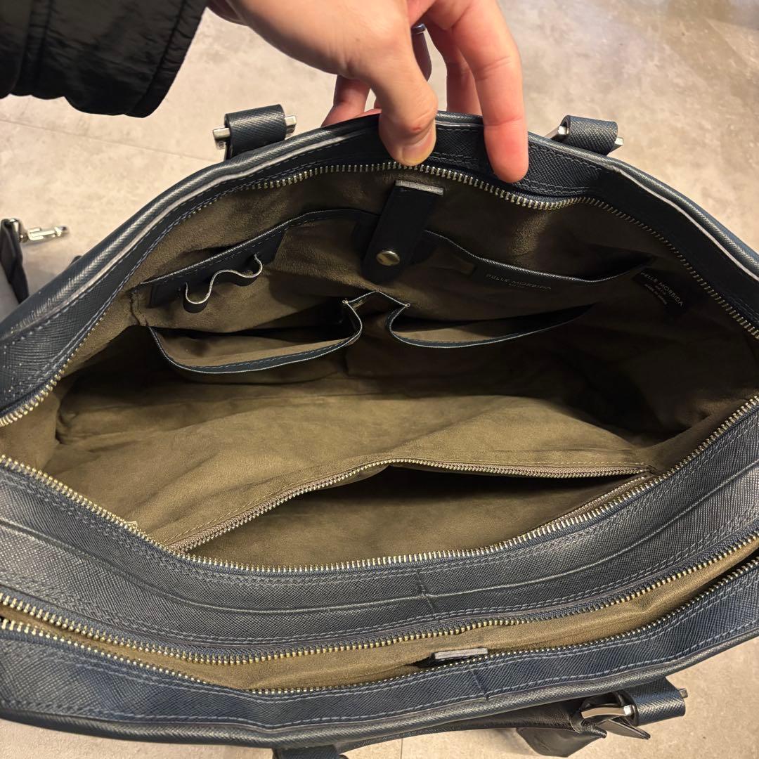 ペッレモルビダ　ビジネスバッグ　ネイビー　ショルダーストラップ付