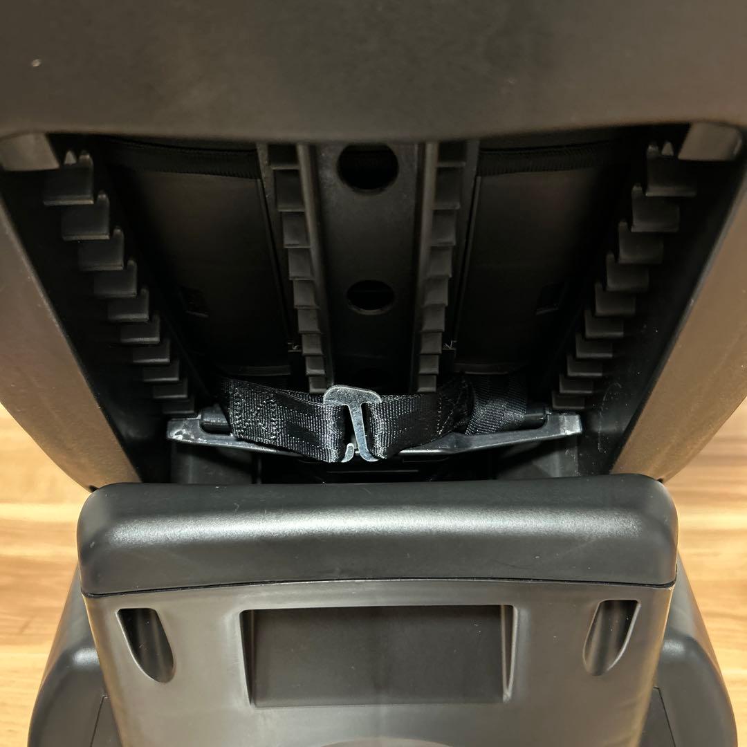 Cradle クレイドル・オーカ　クルターンプライムII 車用チャイルドシート