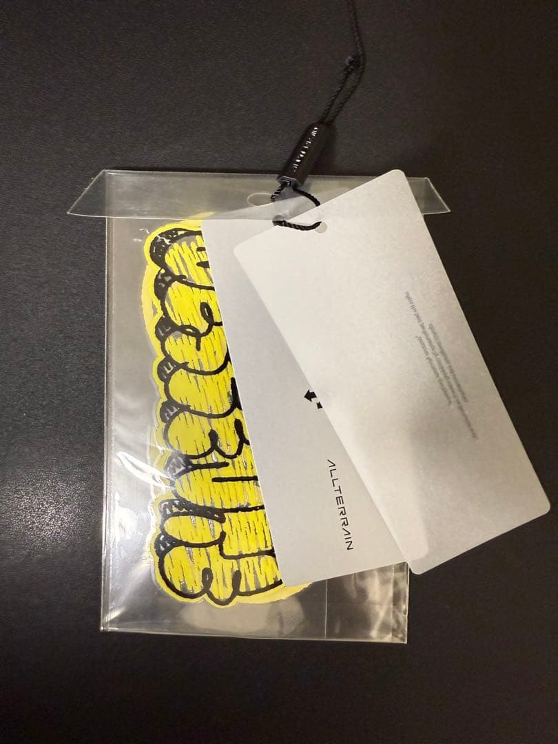 JJJJound ジョウンド デサントオルテライン ハードシェル パーカ