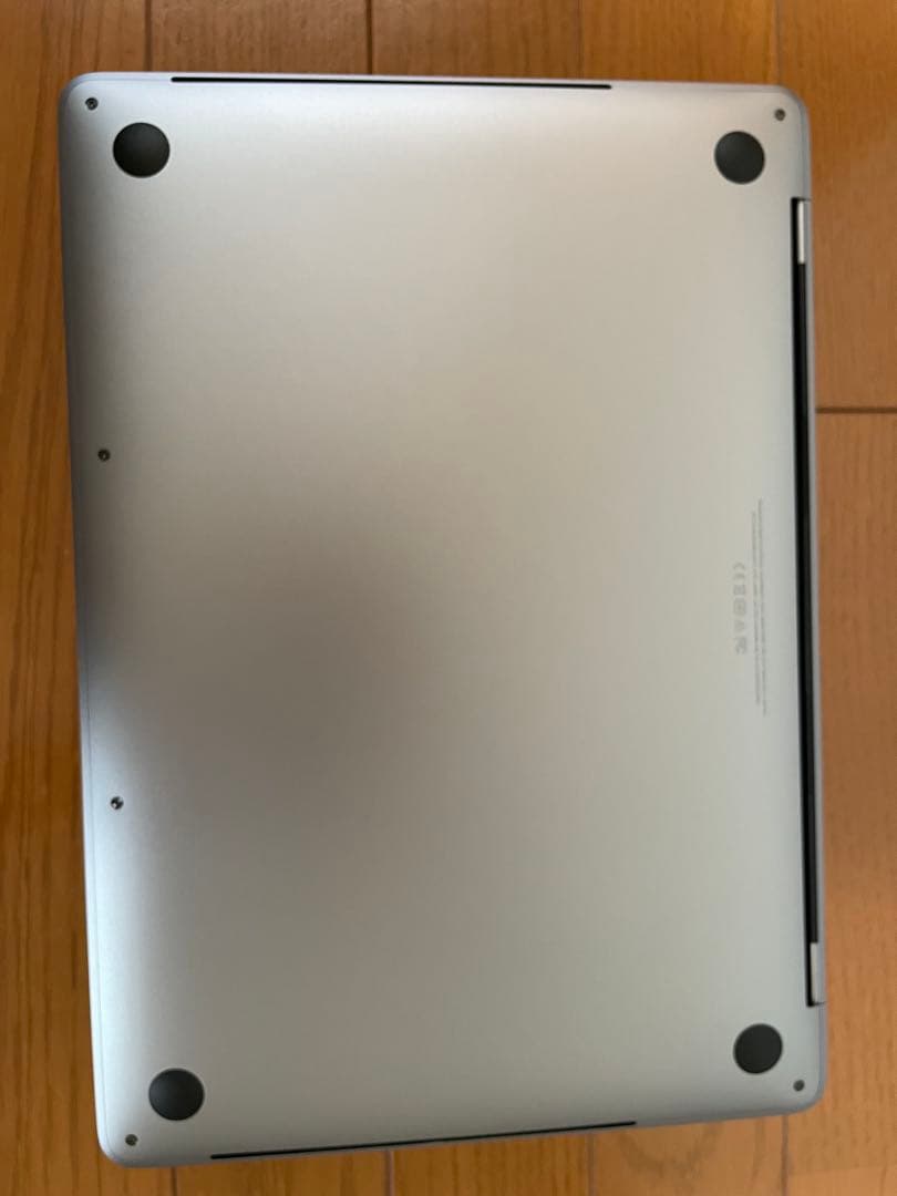 Macbook Pro Touch Bar 2018 新しいバッテリー