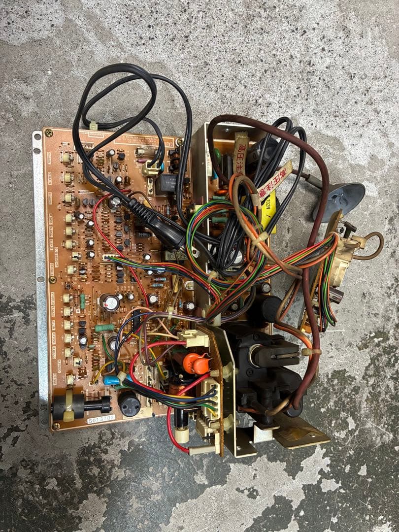 ブラウン管19インチモニター、モニター基板1式　TOEI TC-HV192