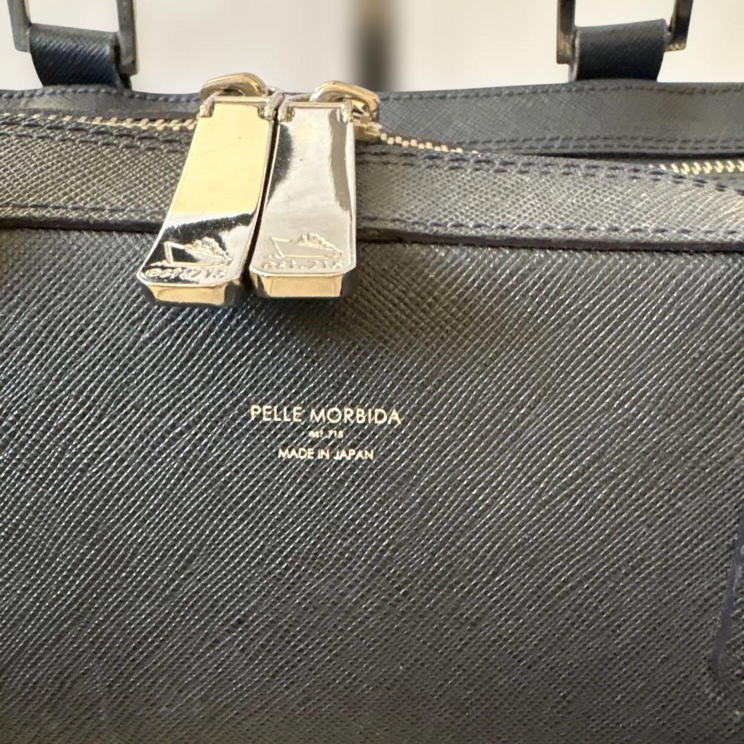 人気✨ペッレモルビダ　ビジネスバッグ ネイビーレザー　2層　パソコン収納可能