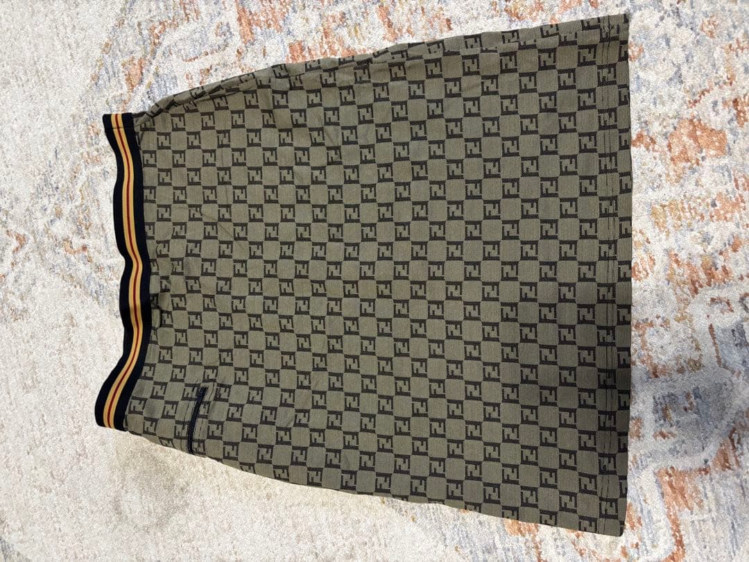 まん丸FENDI タイトスカート 42