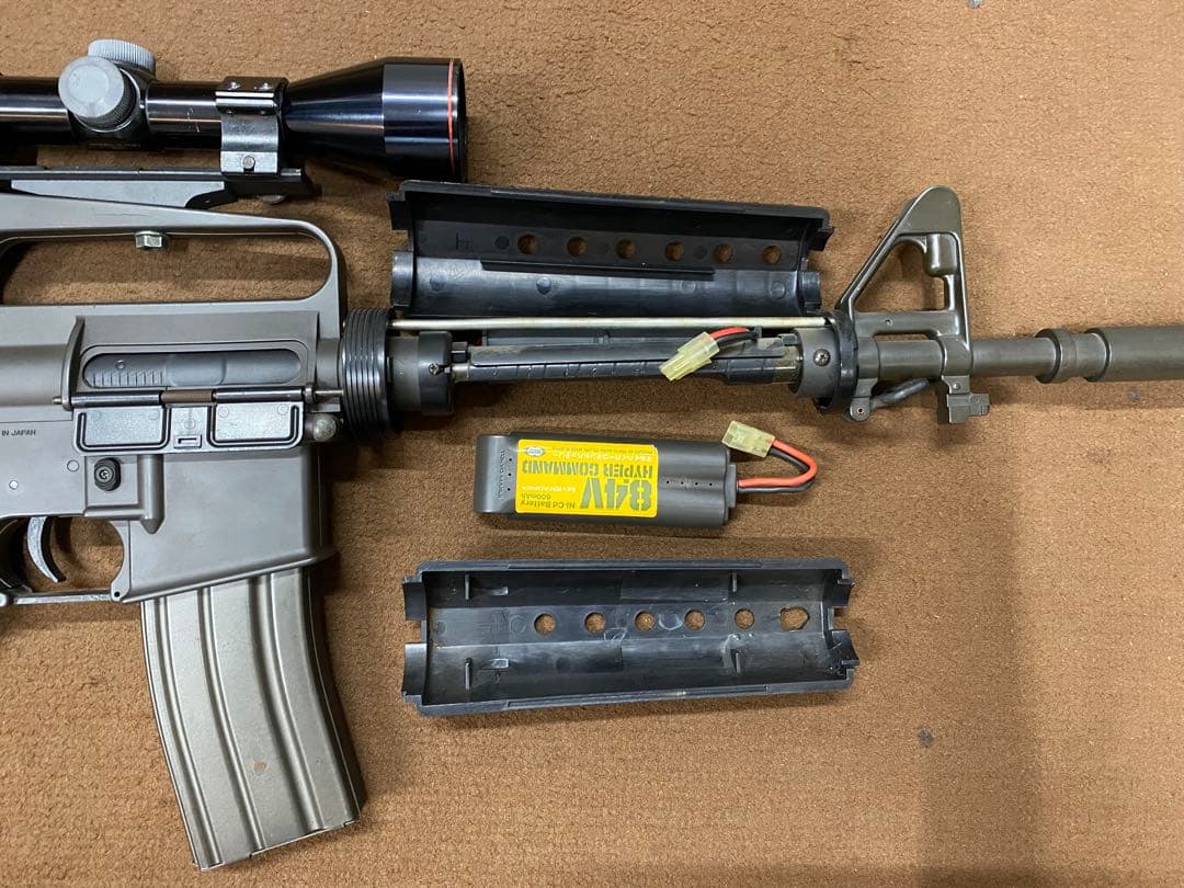 COLT AR-15 電動ガン スコープ付き！