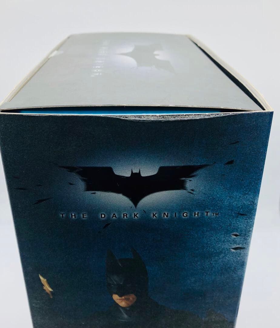 ホットトイズ MM067 バットマン ダークナイト オリジナルコスチューム