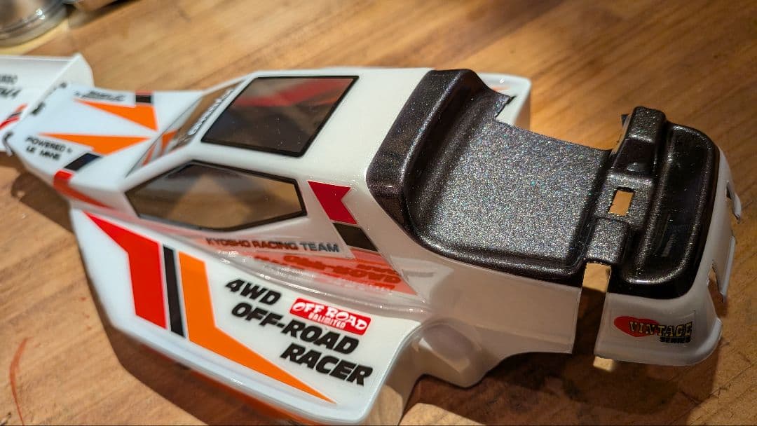 KYOSHO ターボオプティマミッドスペシャル　パール塗装ボディキット