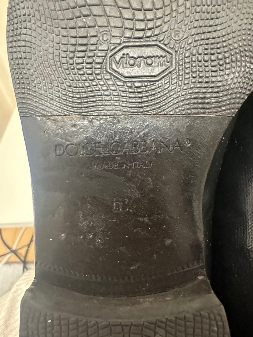 D&G 黒レザー ドレスシューズ 先細りデザイン