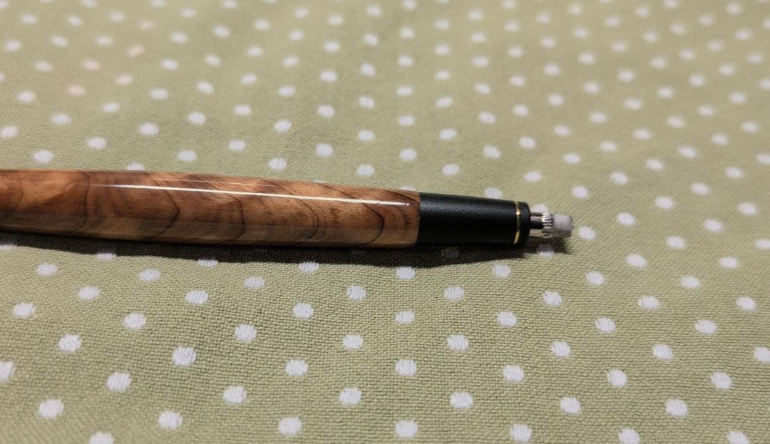 【屋久杉工房　京】木製シャーペン 金色模様入り箱付き