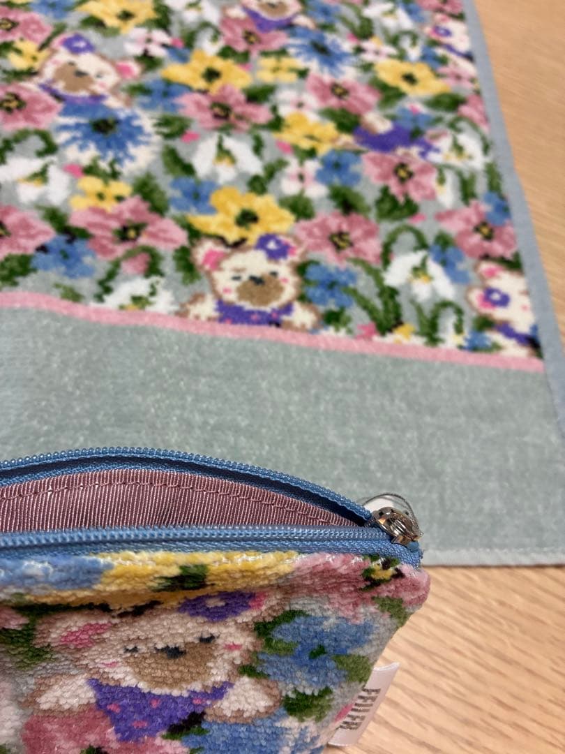 フェイラー　リリアファインドミー！　ハンドタオル&ポーチセット