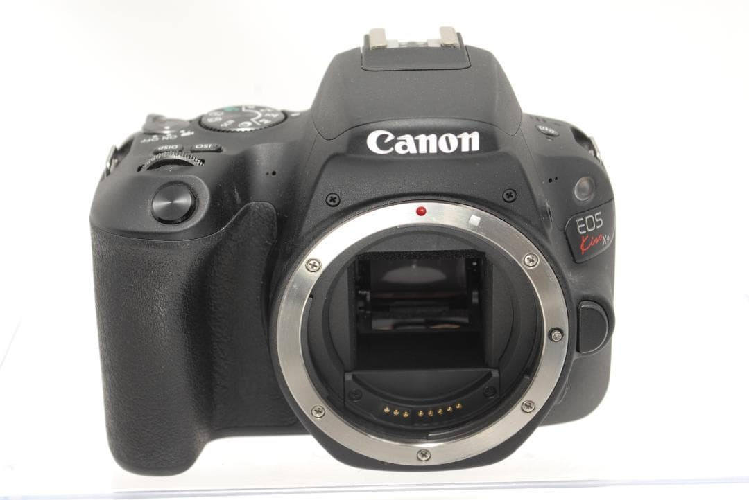 ☘️軽量✨コンパクト✨スマホ転送☘️Canon kiss X9 18-55レンズ