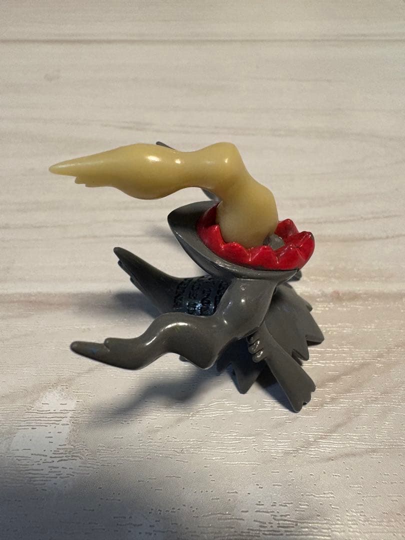 d*9様 モンコレ ダークライ蓄光 限定品