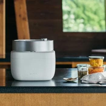 最新型K08A-WH バルミューダ炊飯器　新品・未開封