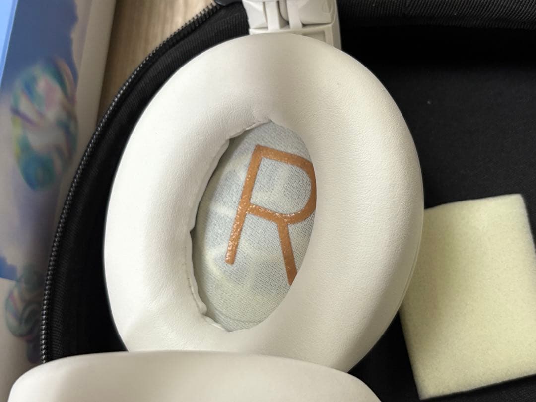 【未使用】H720NC ワイヤレスヘッドホン ホワイト　BUBBLEコラボ品