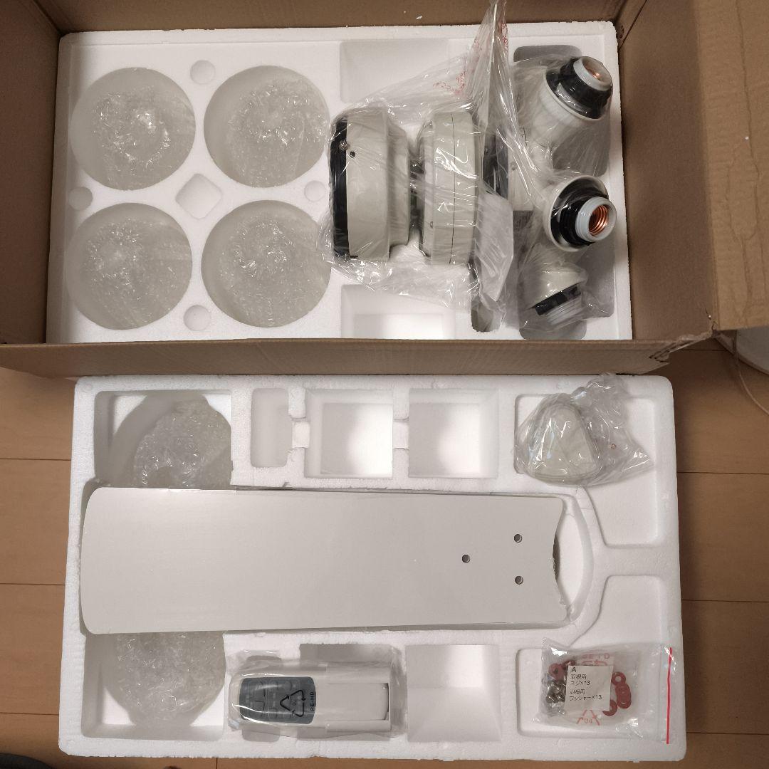 LOWYA シーリングファンライト　ラスボルタ6灯 照明　ナチュラル