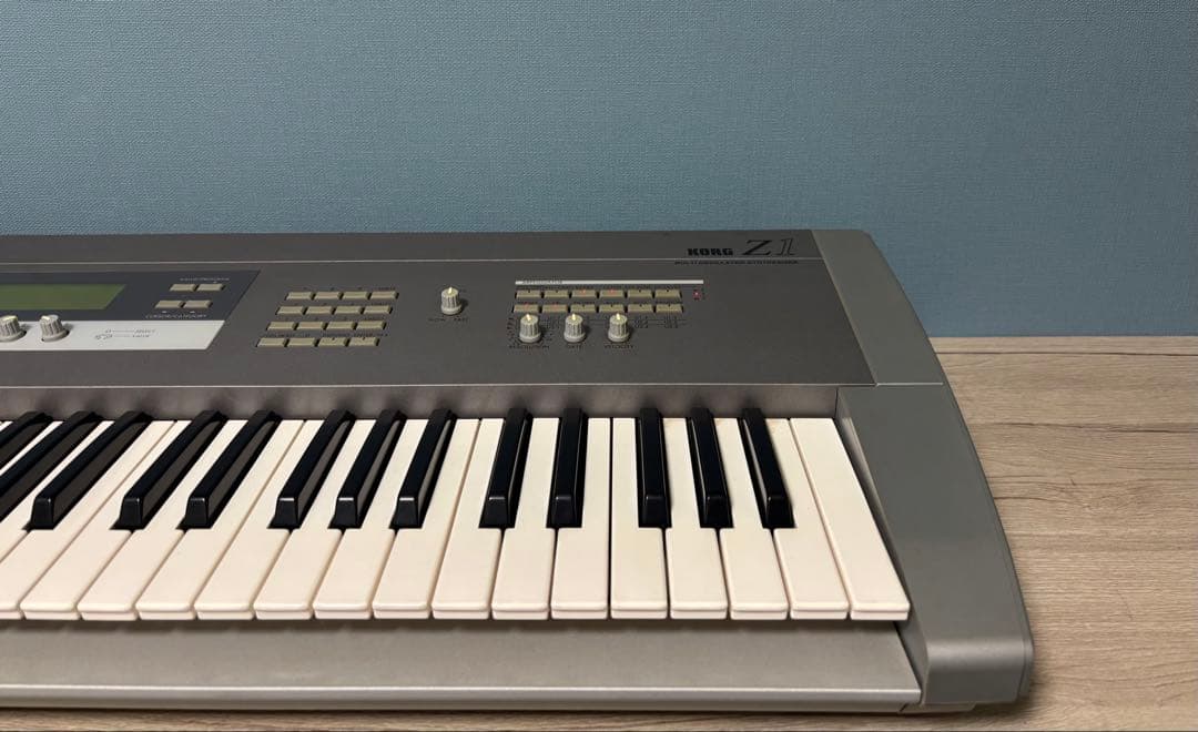 【動作良好】KORG Z1 シンセサイザー 物理モデリング MOSS音源