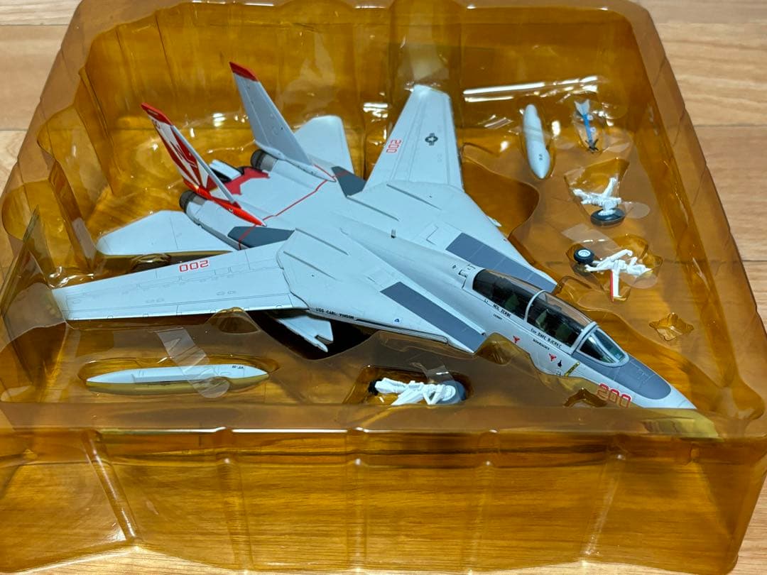 ドラゴン 1/72 F-14A TOMCAT VF-111 SUNDOWNERS