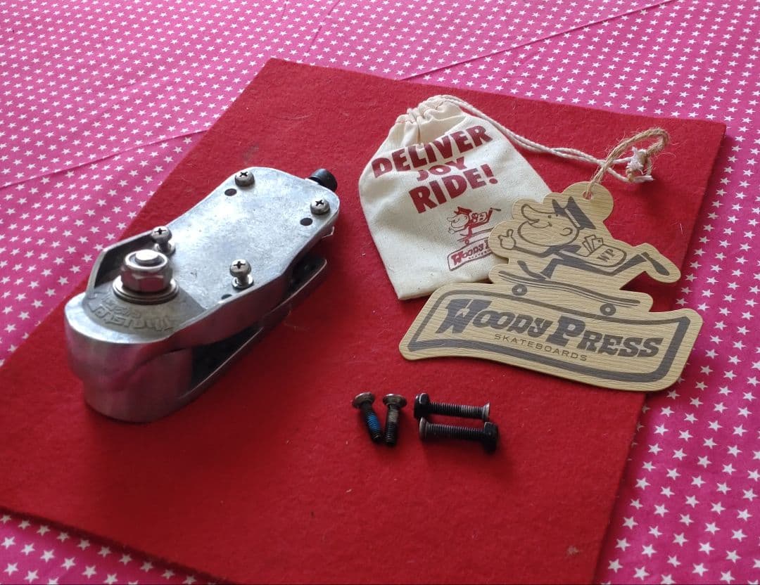 THー②搭載＜税送料3140込み＞WOOD 31.5 カスタム あとウイールのみ