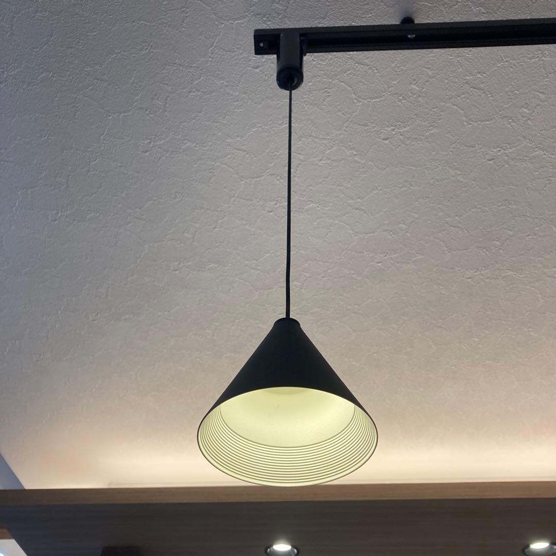 ペンダントライト　小型ペンダント　2つ　黒　ブラック