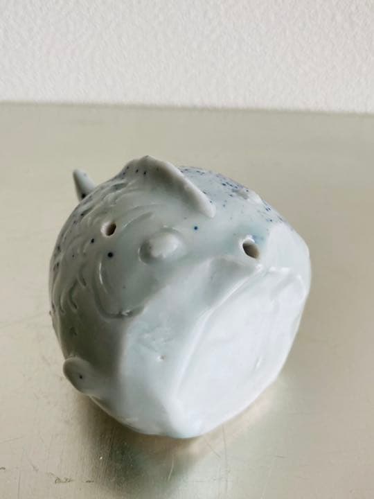 加藤静允　染付吹墨魚水滴　共箱　白洲正子　文房四宝