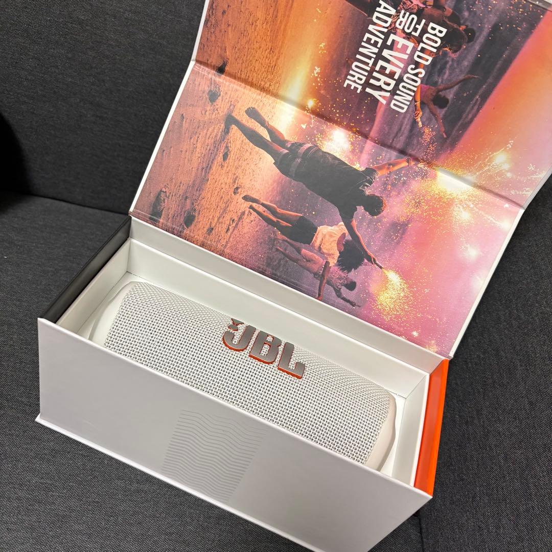 JBL Flip 6 ワイヤレススピーカー