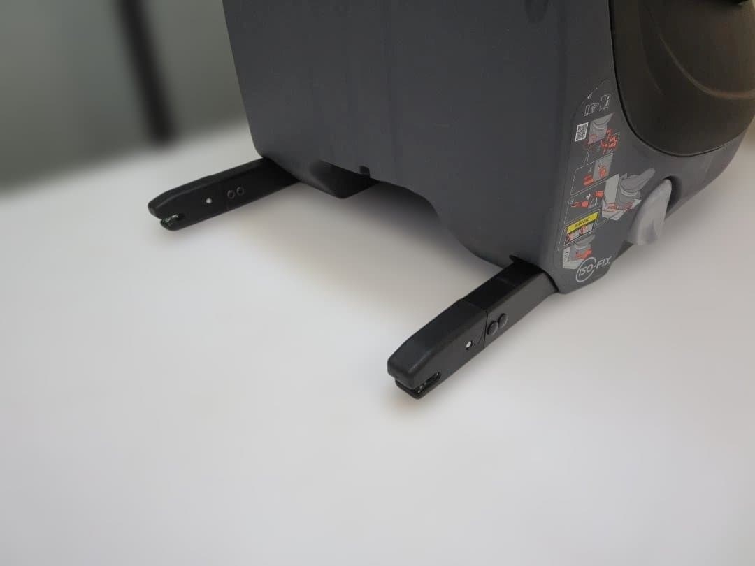 コンビ　クルムーヴ スマート ISOFIX エッグショック 　チャイルドシート