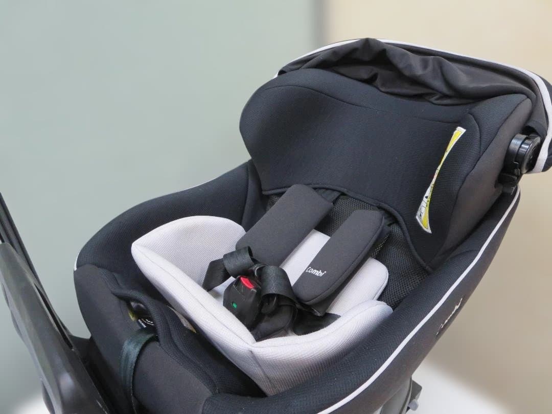 コンビ　クルムーヴ スマート ISOFIX エッグショック 　チャイルドシート
