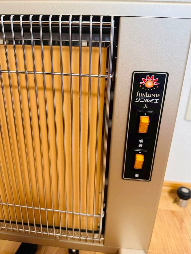 美品✨サンルミエ キュート 遠赤外線 暖房器 E800LS パネルヒーター