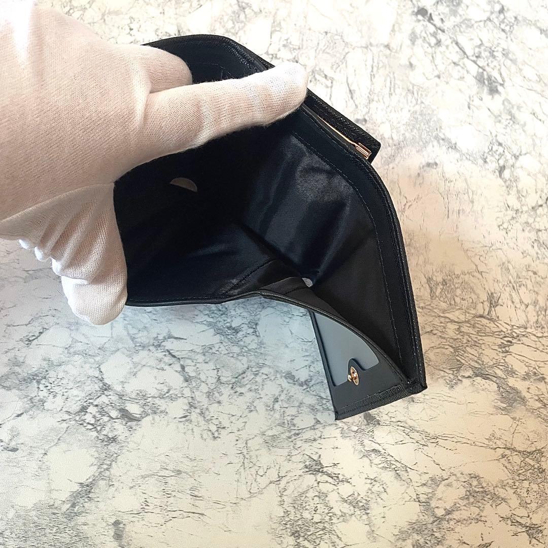 【Vivienne Westwood】 三つ折り財布 がま口