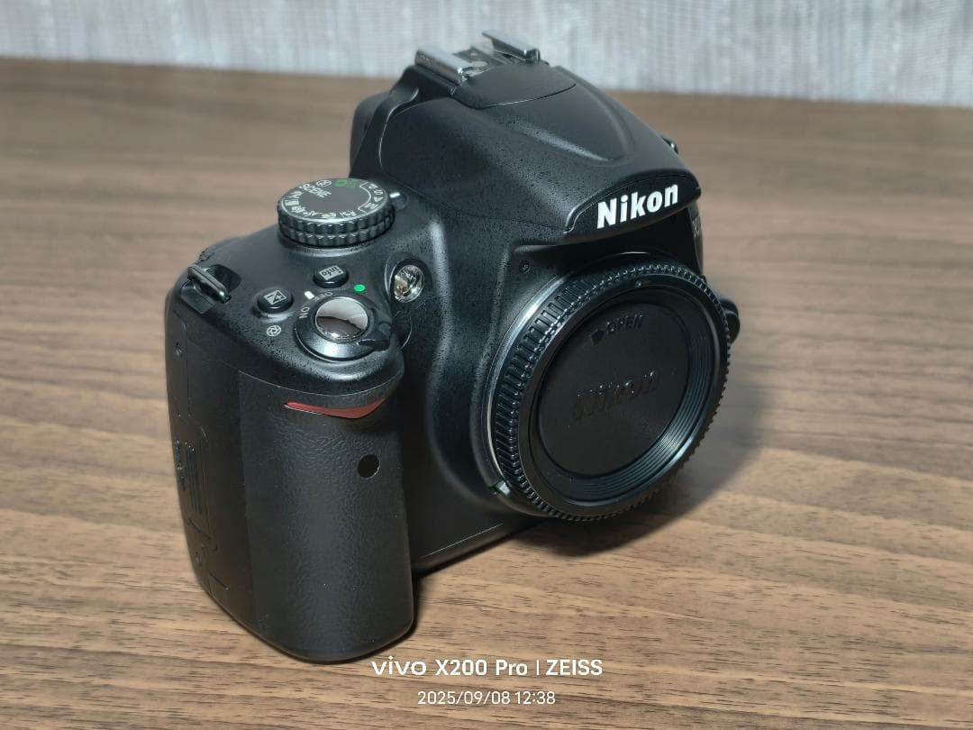 Nikon D5000 ボディ 美品