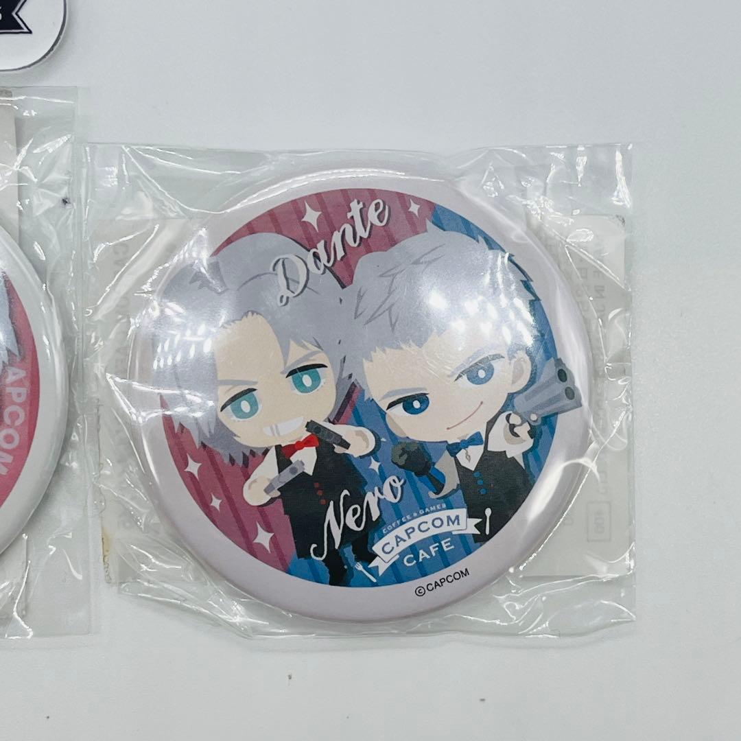 デビルメイクライ 5 カプコンカフェ　缶バッジ　アクリルキーホルダー