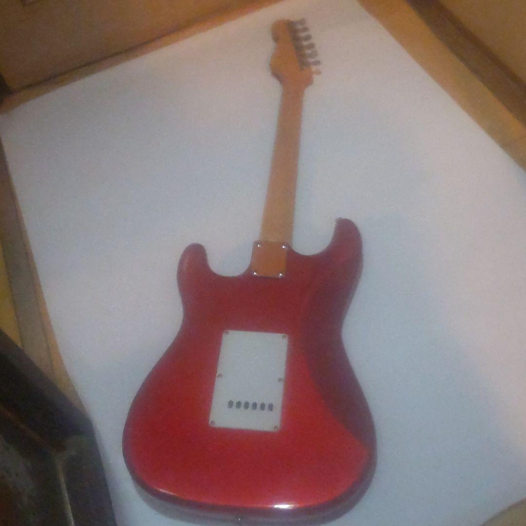 エレキギターです