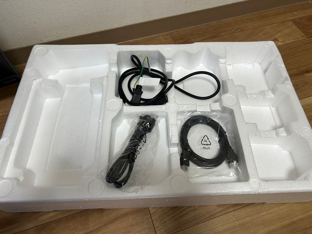 PHILIPS EVNIA 27インチ QHD モニター