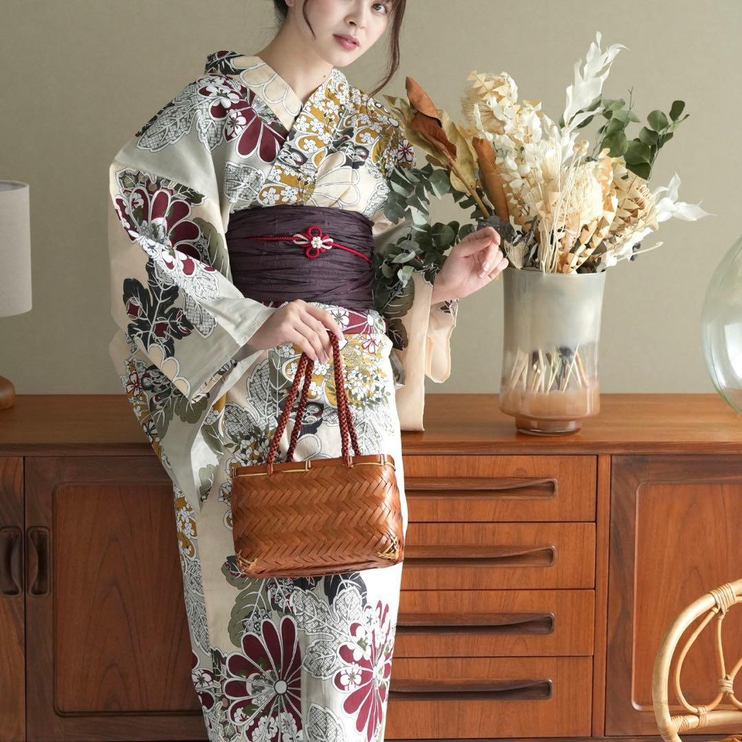 花柄浴衣・帯セット（白地・紫帯）