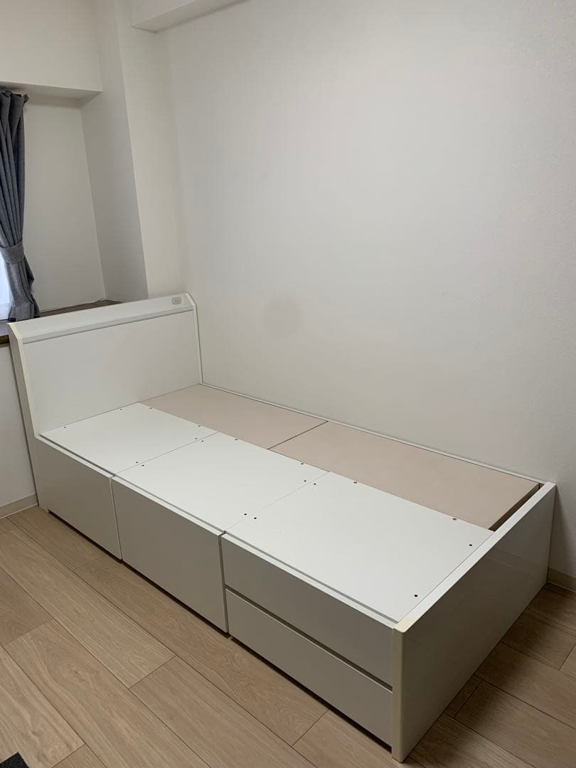 スープカレー様お引き取り専用‼️ ニトリ　シングルベッド　フレーム　大容量収納