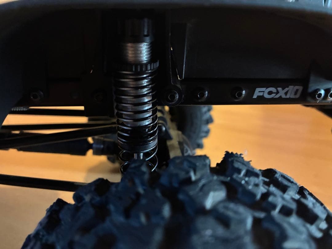 1/10 クローラー　ブラシレス　ラジコン　FMS トラクサス　アキシャル