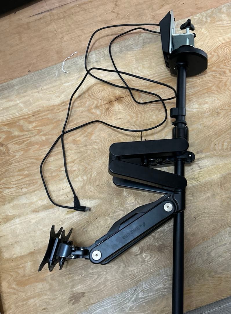 Bauhütte ブラック モニターアーム　bauhutte 3面用アーム